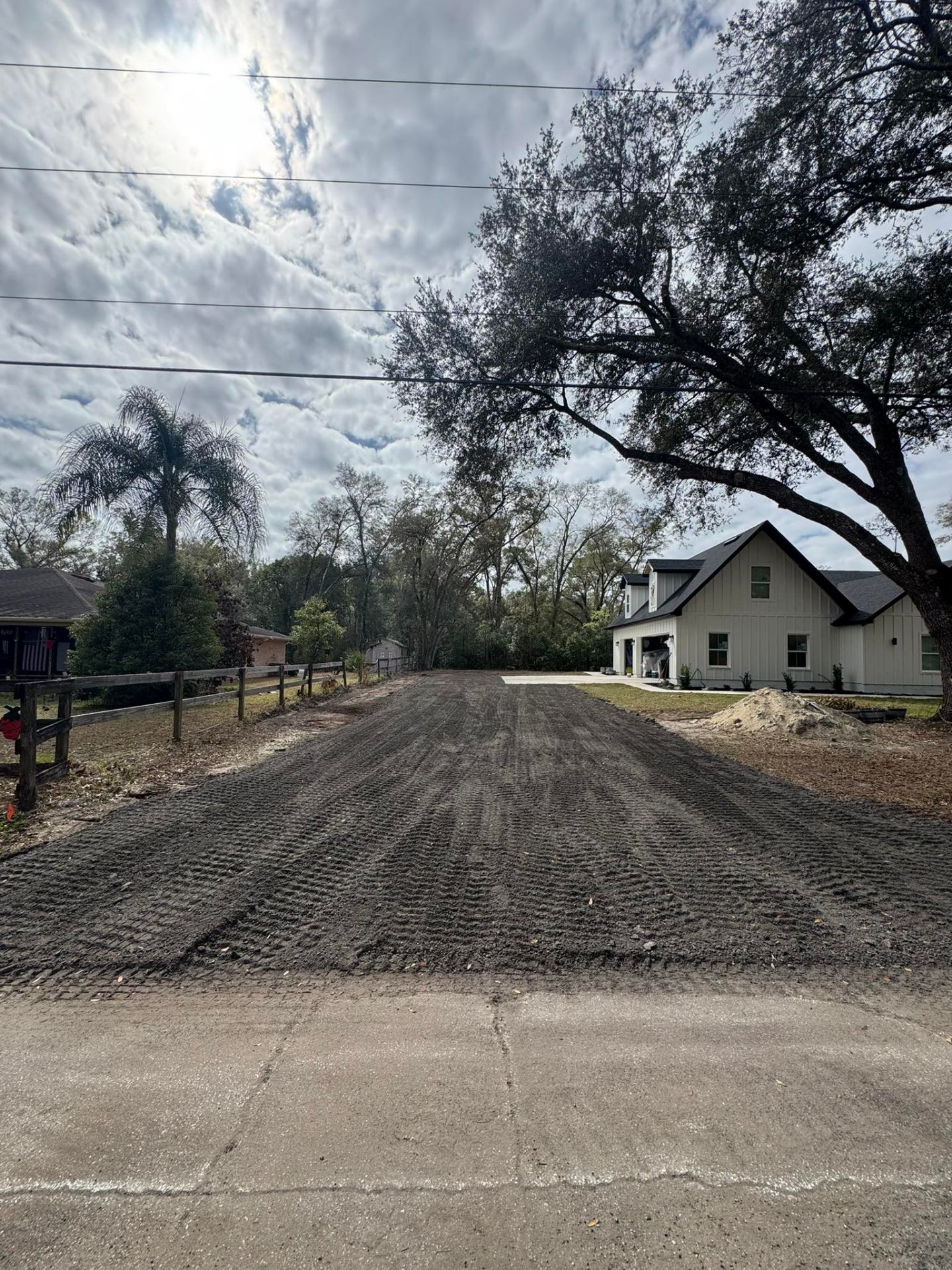 Finished millings driveway after grading and compaction by Harley and Son in Deltona